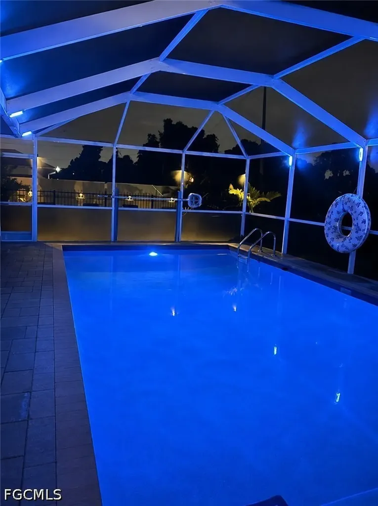 618 SE 11th Place Cape Coral FL 33990