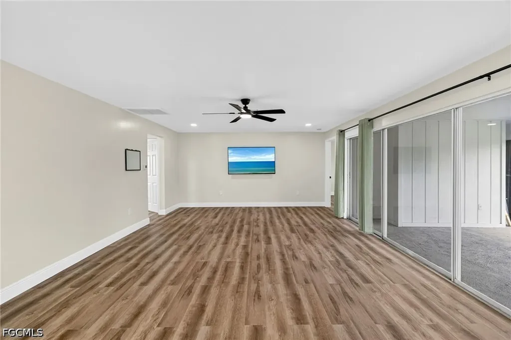 4208 SE 2nd Avenue Cape Coral FL 33904