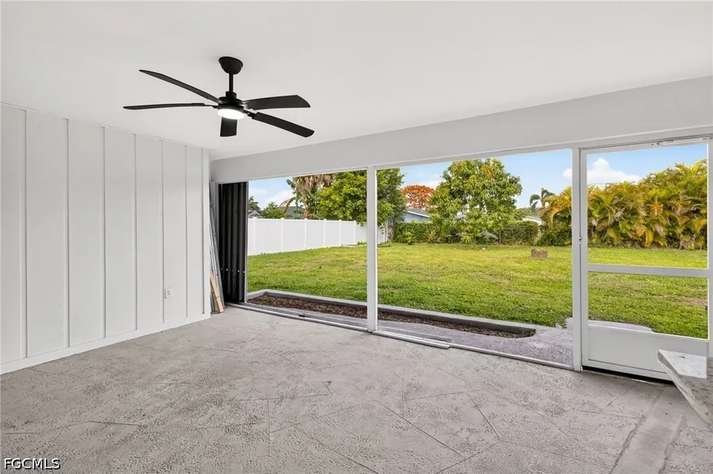 4208 SE 2nd Avenue Cape Coral FL 33904
