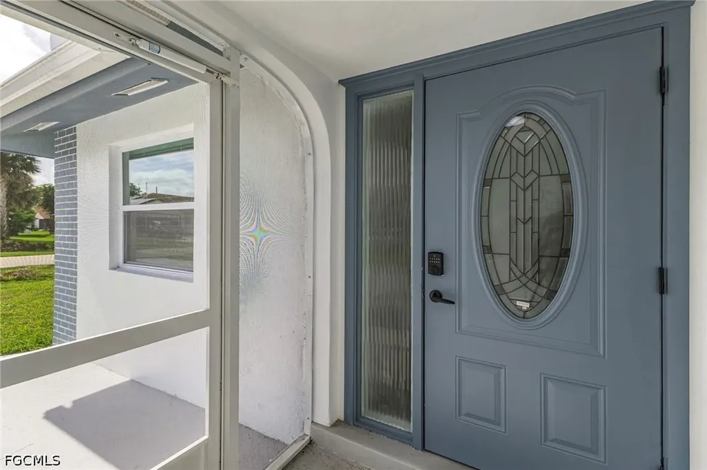 4208 SE 2nd Avenue Cape Coral FL 33904
