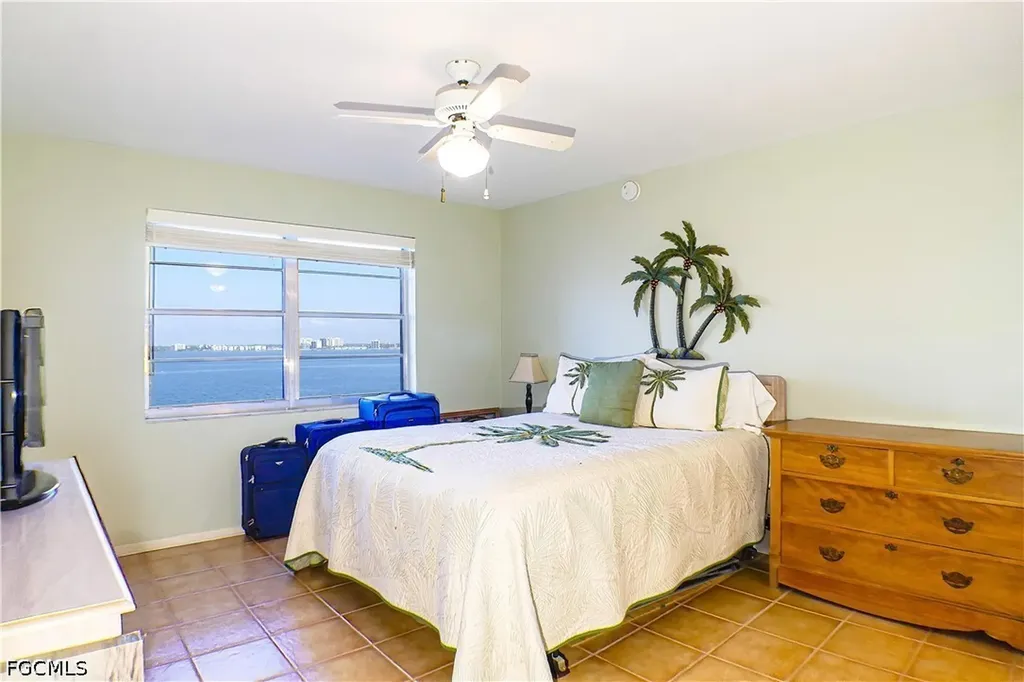 1900 Clifford Street Fort Myers FL 33901