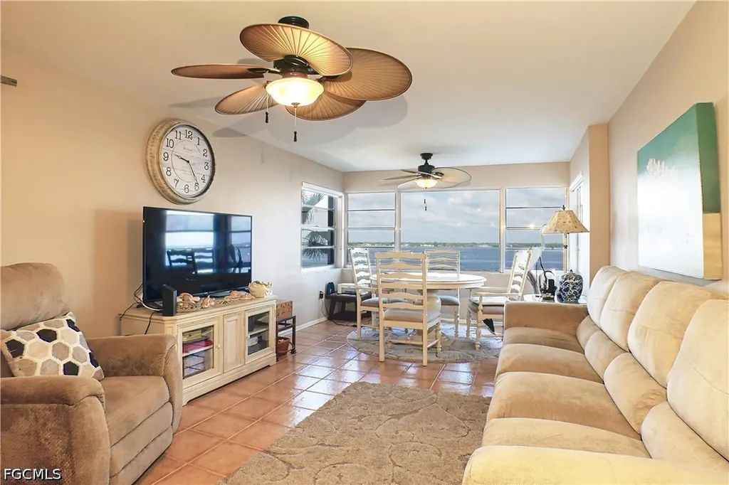 1900 Clifford Street Fort Myers FL 33901