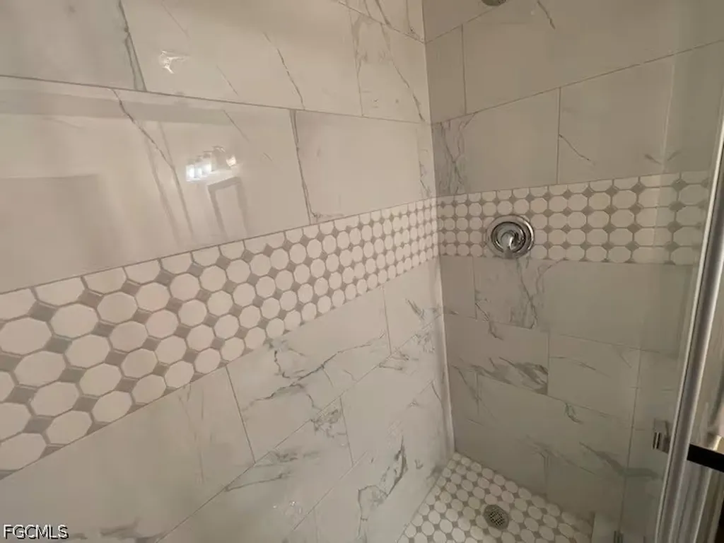712 SE 47th Street Cape Coral FL 33904