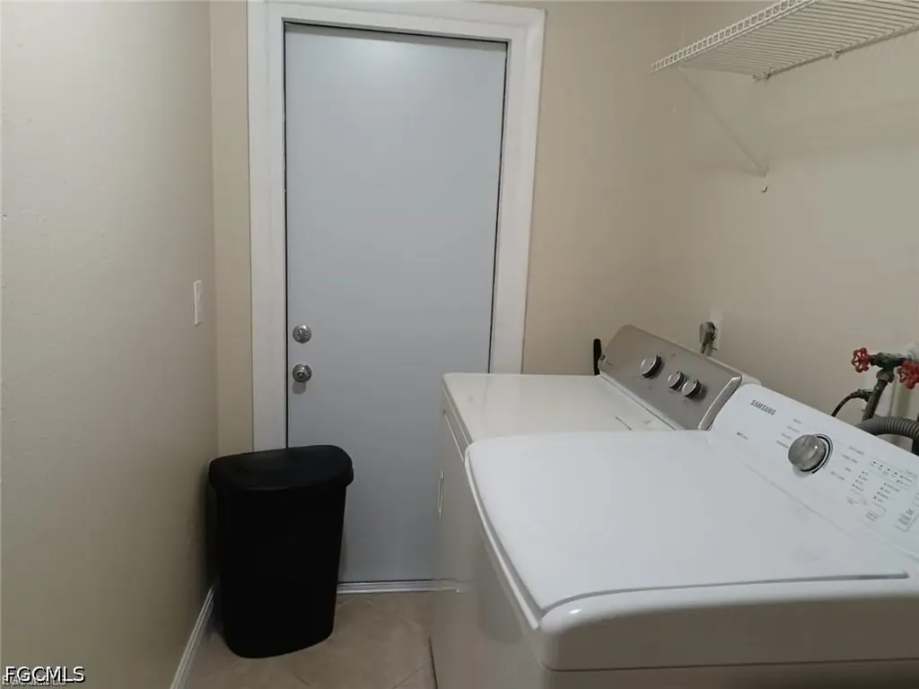 712 SE 47th Street Cape Coral FL 33904
