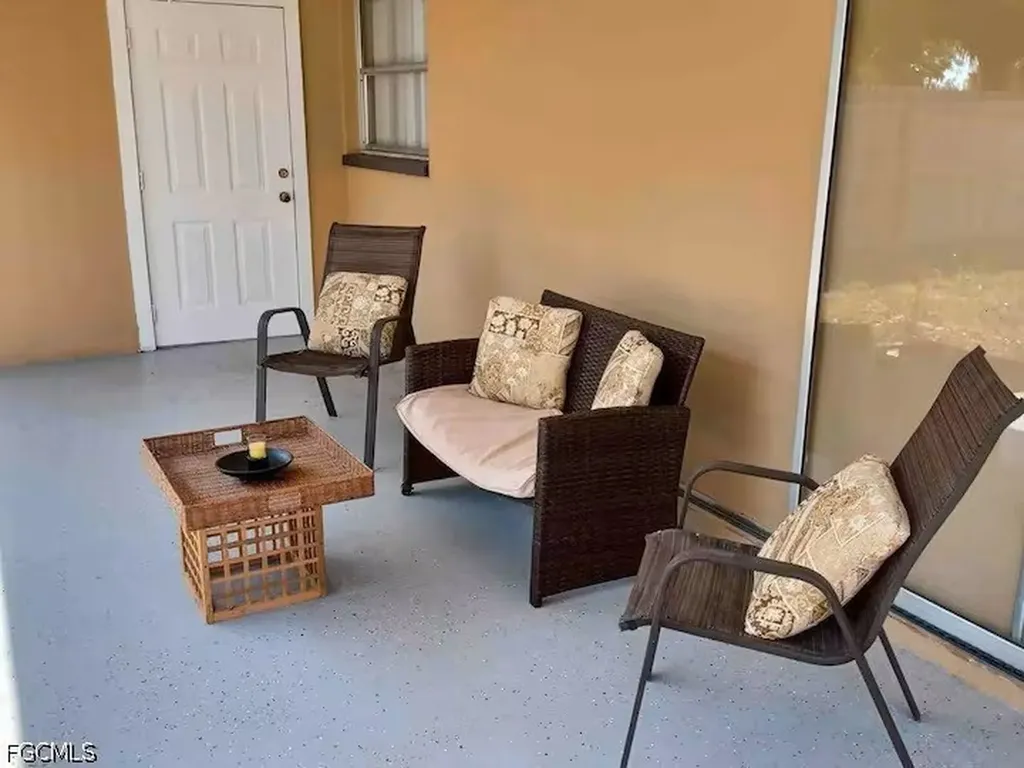 712 SE 47th Street Cape Coral FL 33904