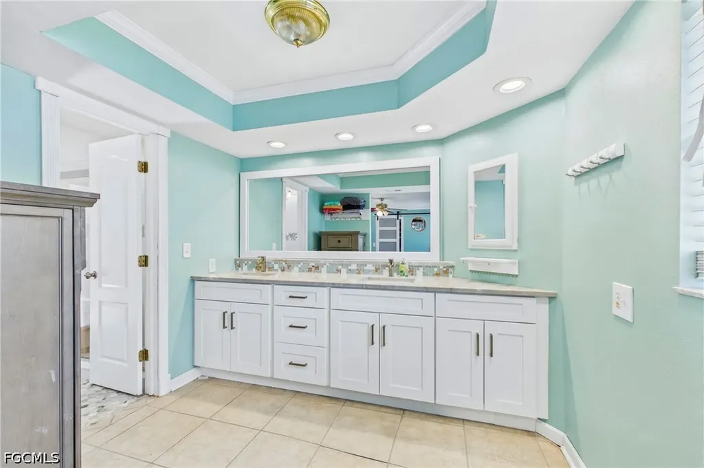 4822 SW 1st Court Cape Coral FL 33914