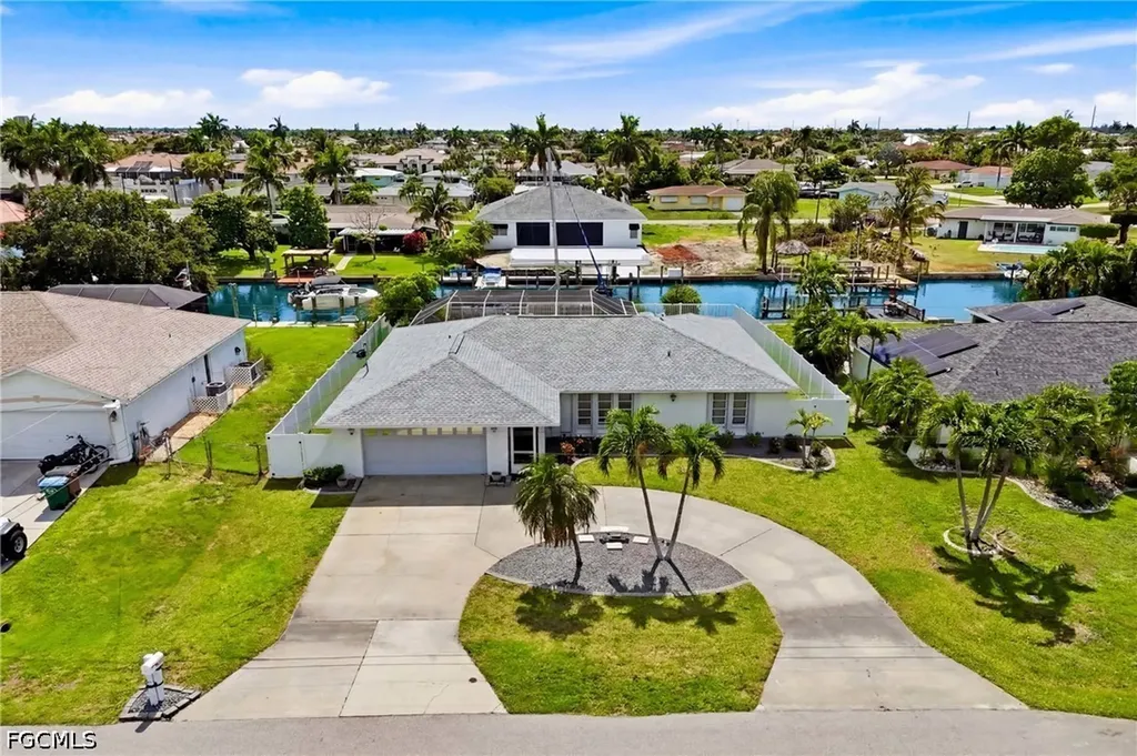 4822 SW 1st Court Cape Coral FL 33914