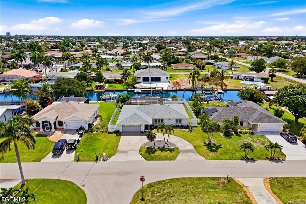 4822 SW 1st Court Cape Coral FL 33914