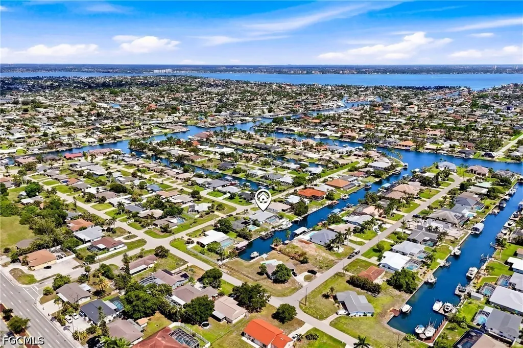4822 SW 1st Court Cape Coral FL 33914