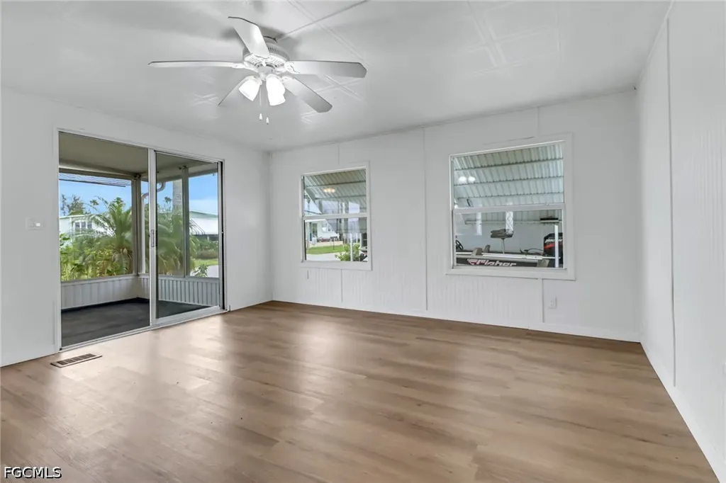 243 Tangerine Drive Fort Myers FL 33905