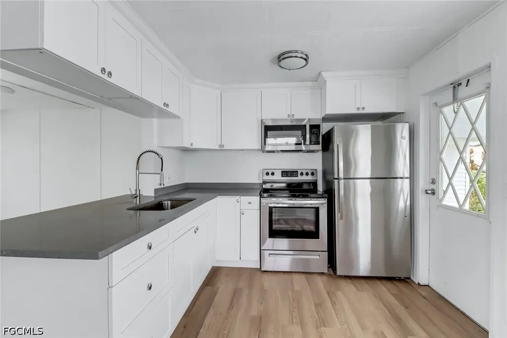 243 Tangerine Drive Fort Myers FL 33905