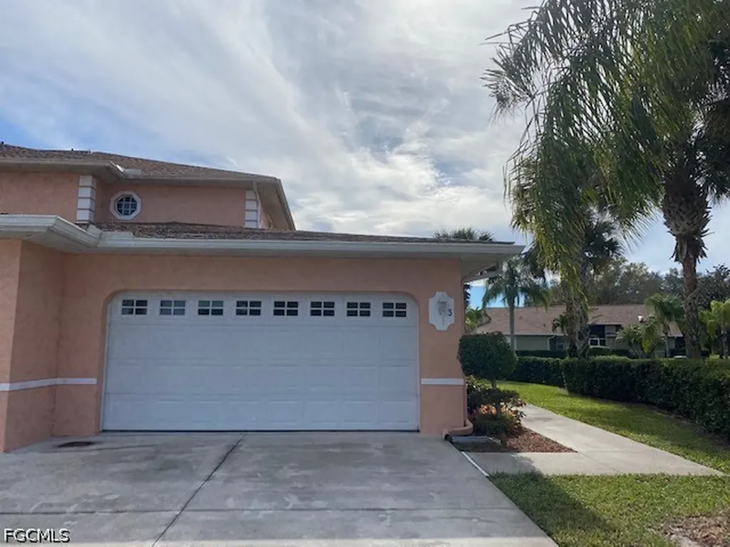 19914 Lake Vista Circle N Lehigh Acres FL 33936