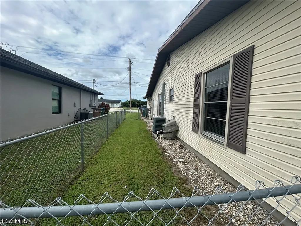 209 Cultural Park Boulevard S Cape Coral FL 33990