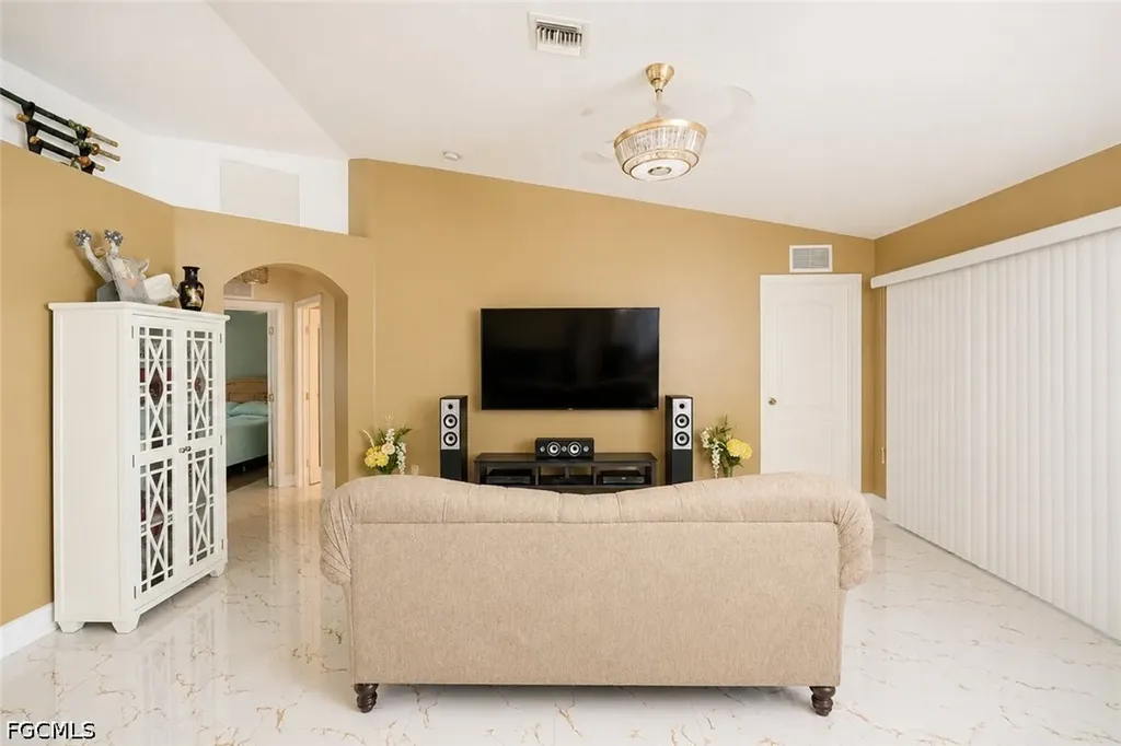 507 Diplomat Parkway E Cape Coral FL 33909