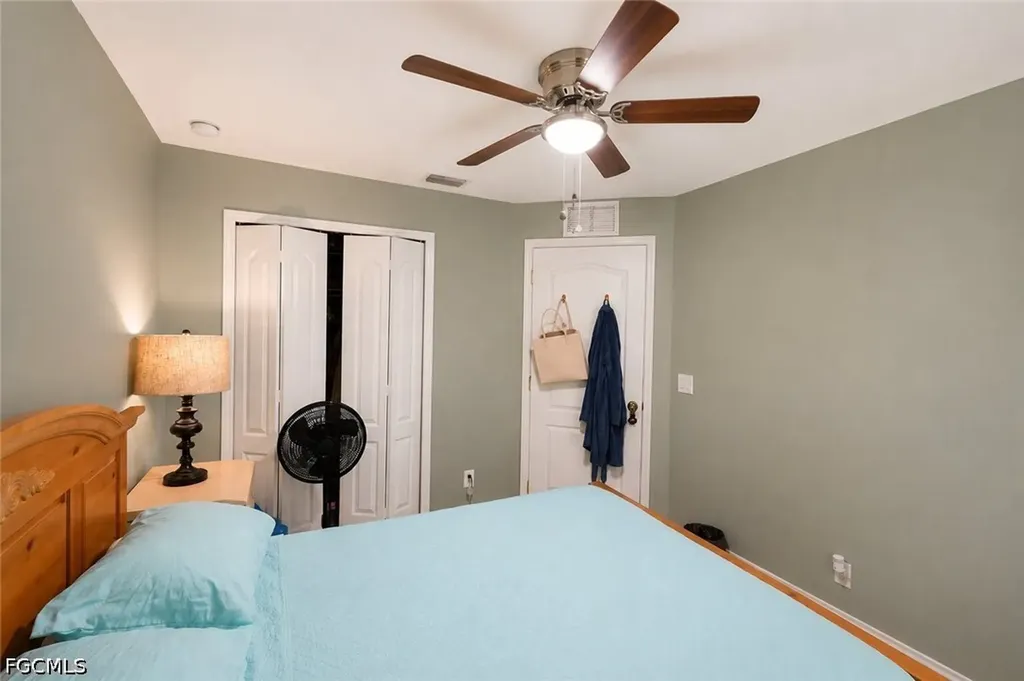 507 Diplomat Parkway E Cape Coral FL 33909