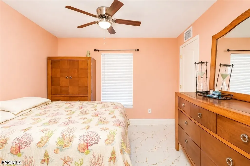 507 Diplomat Parkway E Cape Coral FL 33909
