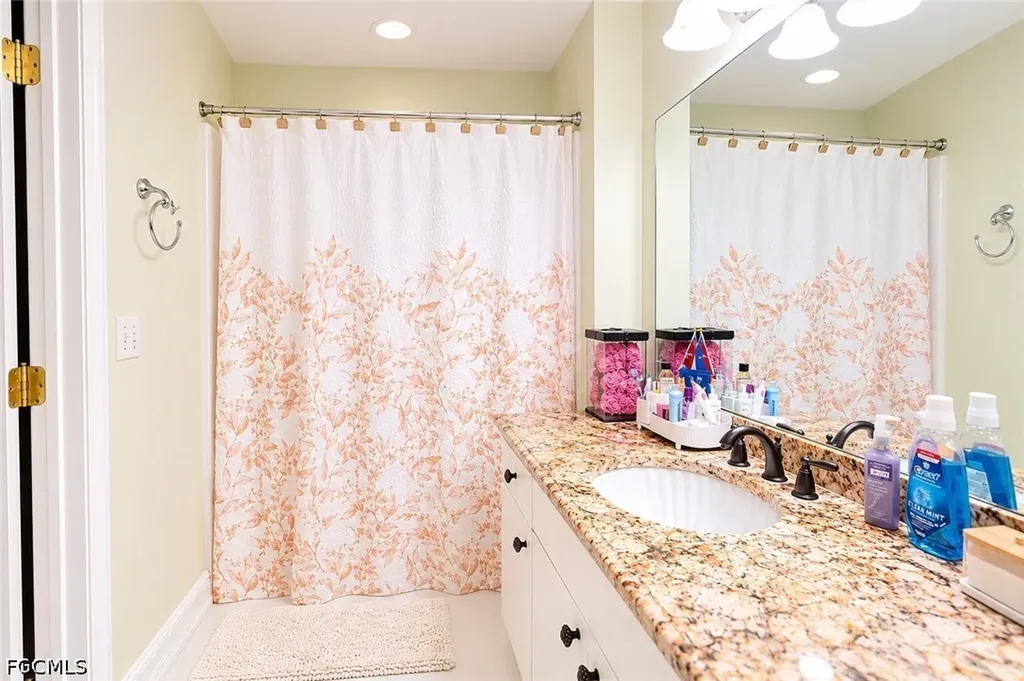 507 Diplomat Parkway E Cape Coral FL 33909