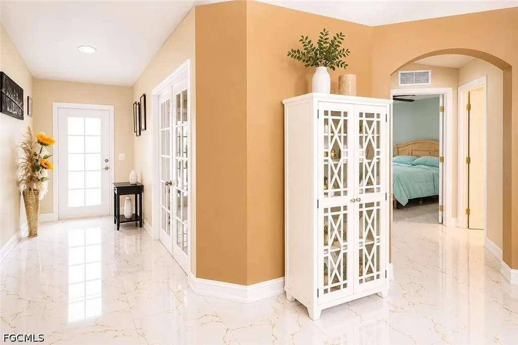 507 Diplomat Parkway E Cape Coral FL 33909