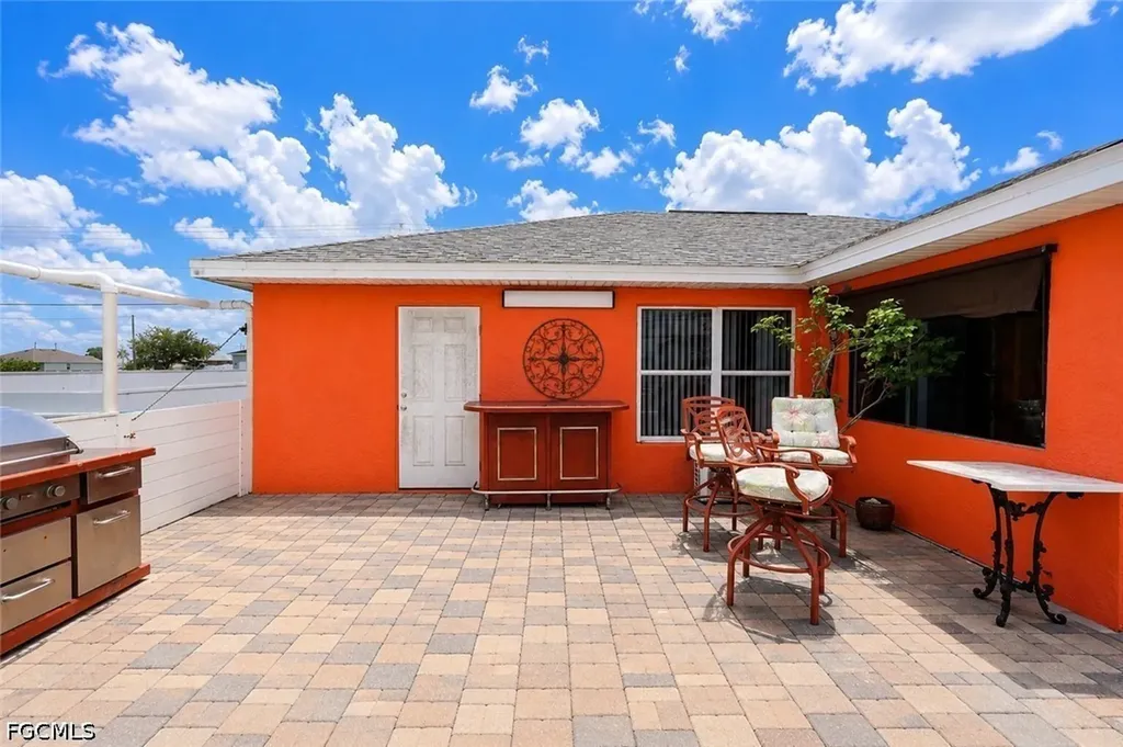 507 Diplomat Parkway E Cape Coral FL 33909