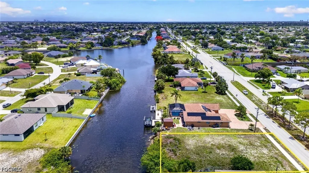 601 Gleason Parkway Cape Coral FL 33914