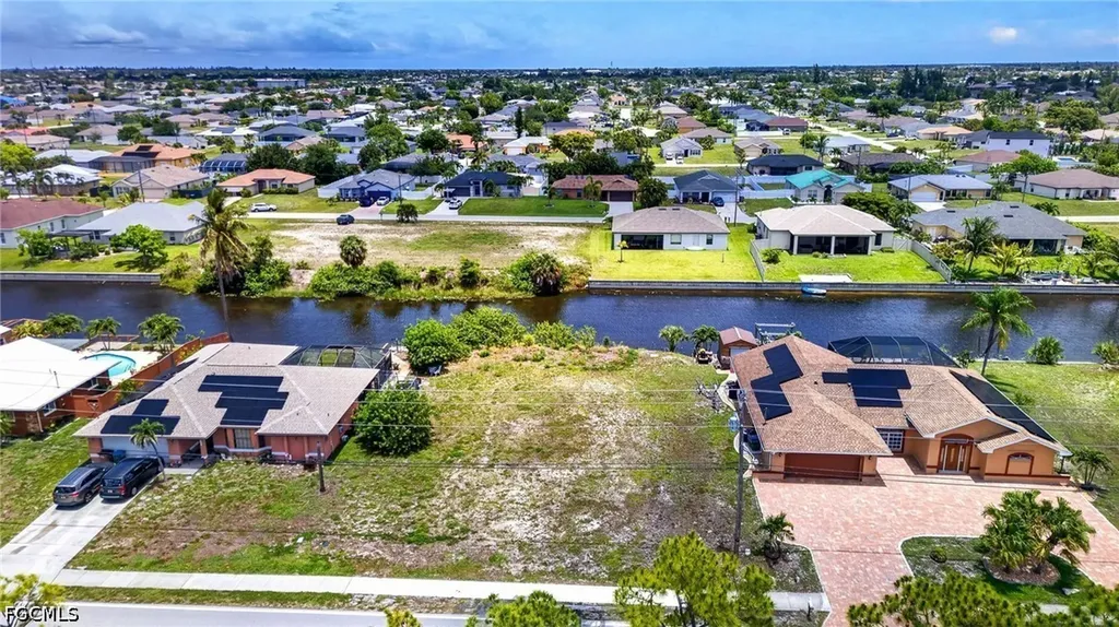 601 Gleason Parkway Cape Coral FL 33914