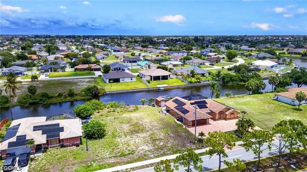601 Gleason Parkway Cape Coral FL 33914