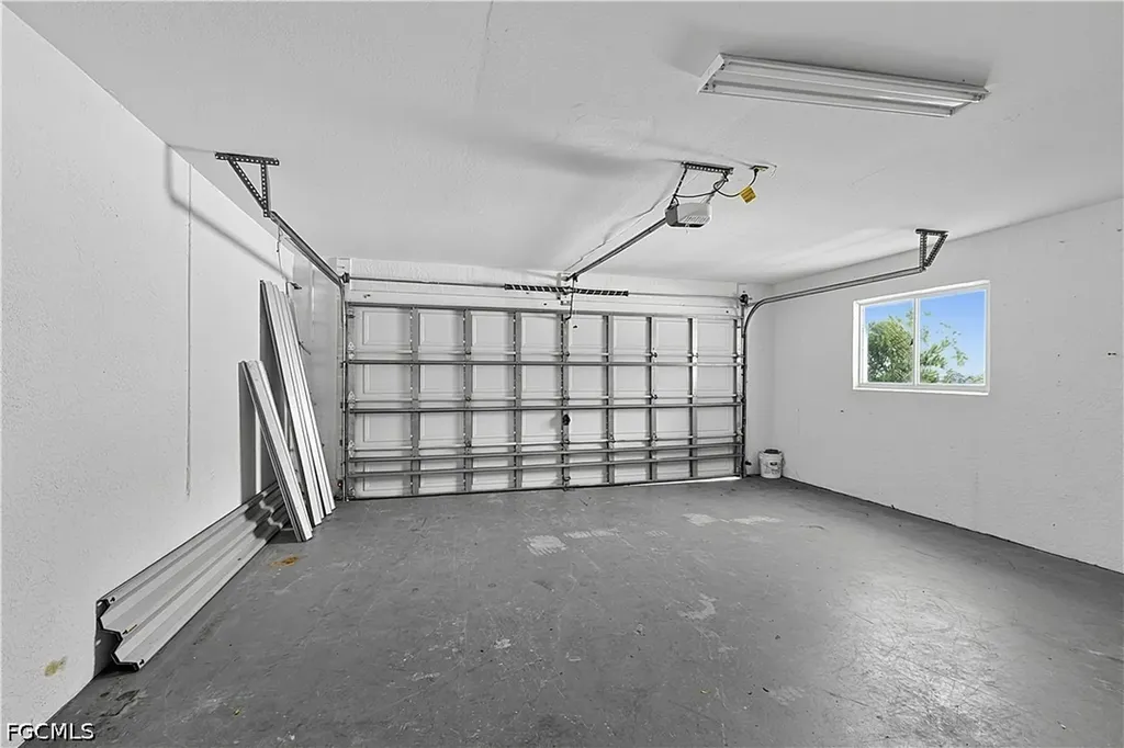 1401 SE 3rd Street Cape Coral FL 33990