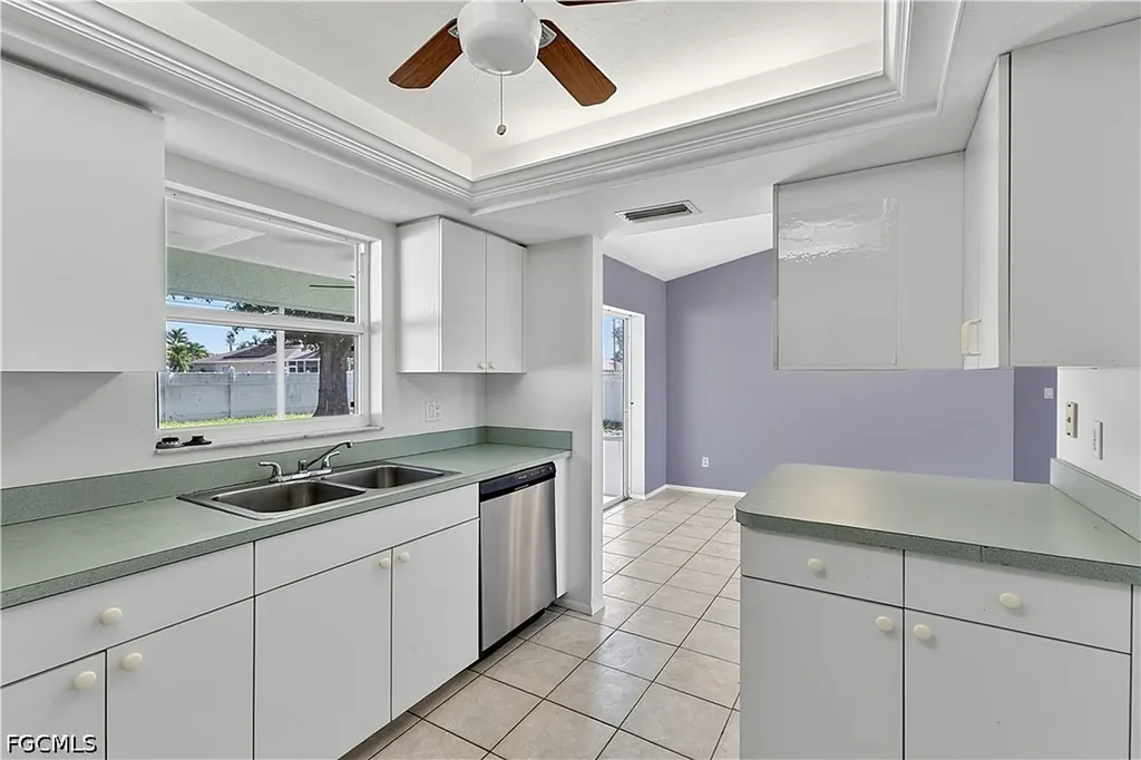 1401 SE 3rd Street Cape Coral FL 33990