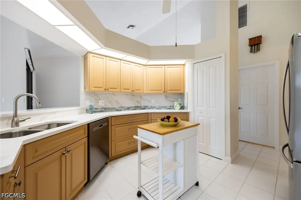 15484 Admiralty Circle North Fort Myers FL 33917