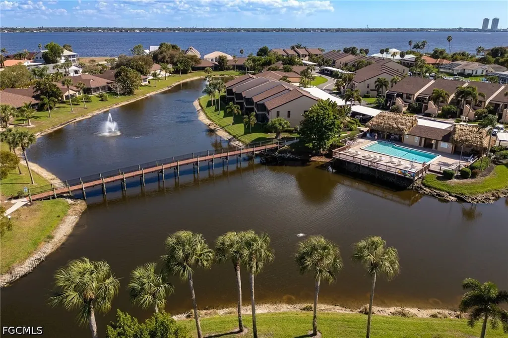 15484 Admiralty Circle North Fort Myers FL 33917