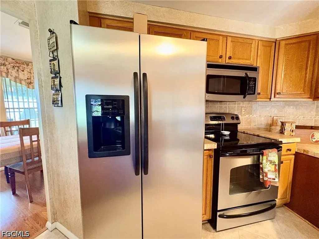 3163 Indian Village Lane North Fort Myers FL 33917
