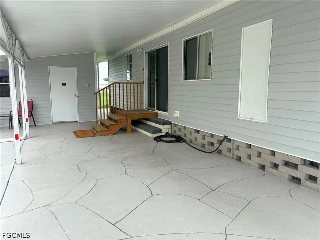 3163 Indian Village Lane North Fort Myers FL 33917