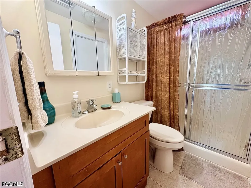 3163 Indian Village Lane North Fort Myers FL 33917