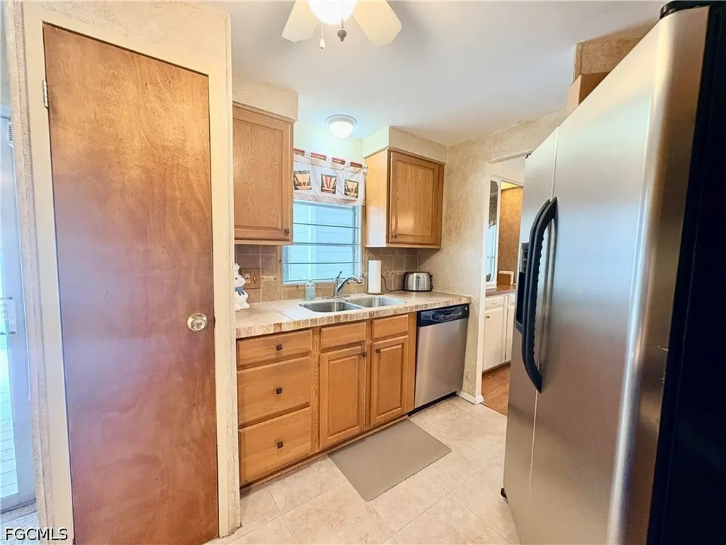 3163 Indian Village Lane North Fort Myers FL 33917
