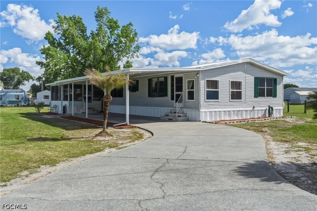 1586 NE Grapefruit Street Arcadia FL 34266
