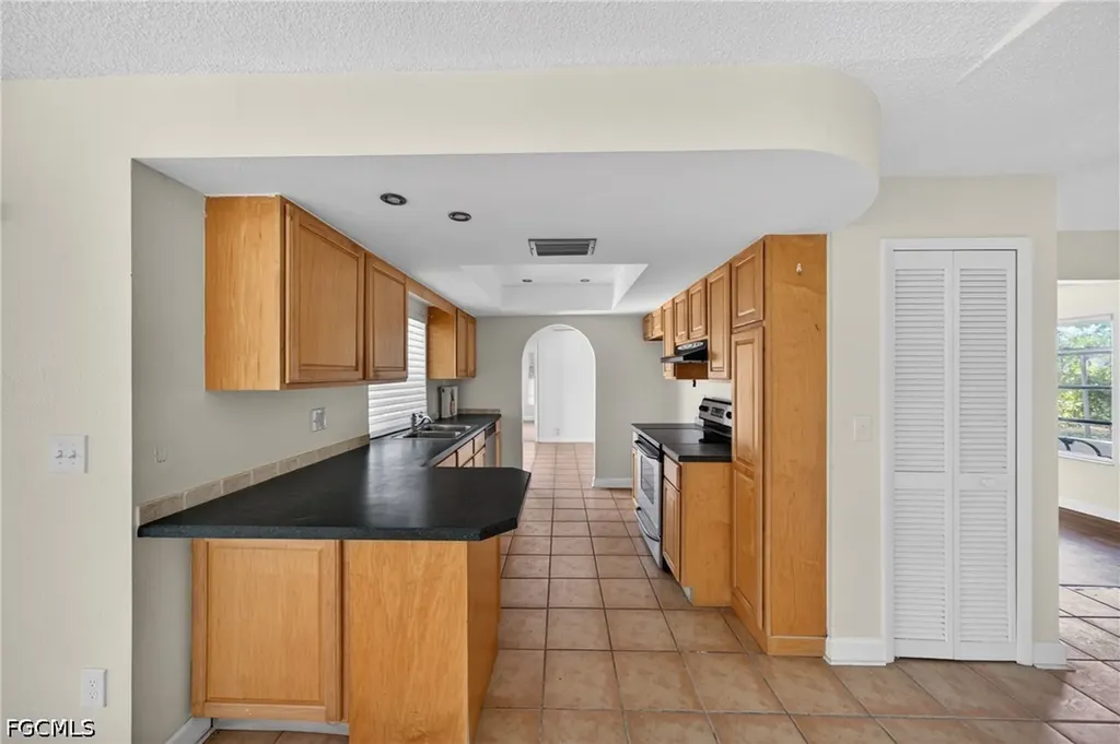 1513 SW 52nd Lane Cape Coral FL 33914