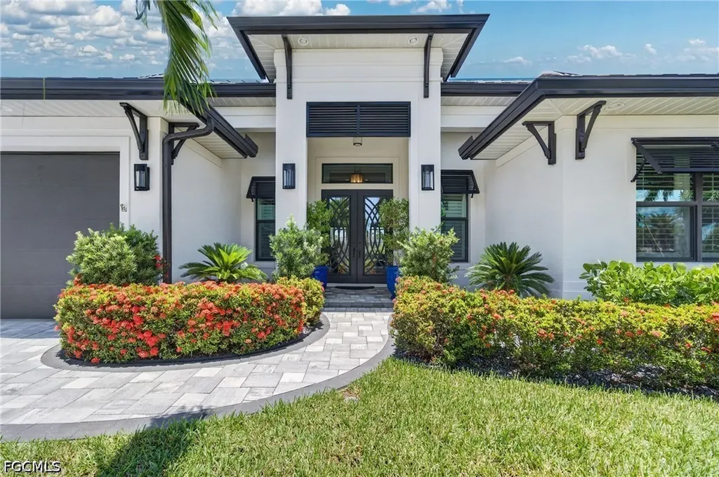 2803 SW 25th Terrace Cape Coral FL 33914