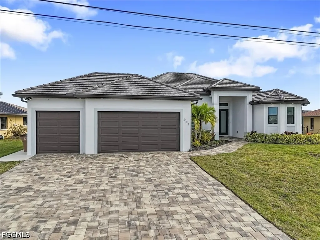 901 NW 33rd Place Cape Coral FL 33993