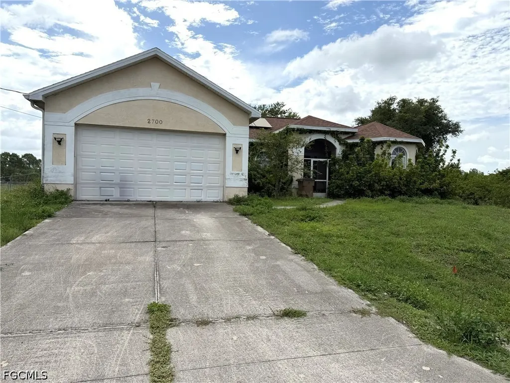 2700 Rita Avenue N Lehigh Acres FL 33971