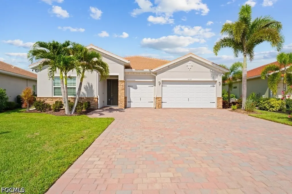 3653 Avenida Del Vera North Fort Myers FL 33917