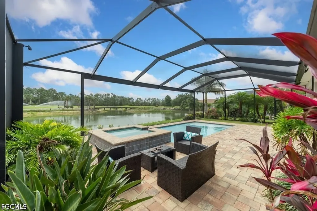 3653 Avenida Del Vera North Fort Myers FL 33917