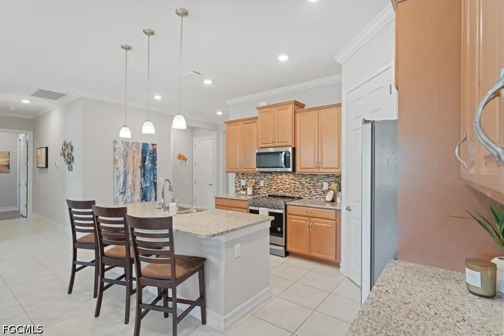 3653 Avenida Del Vera North Fort Myers FL 33917
