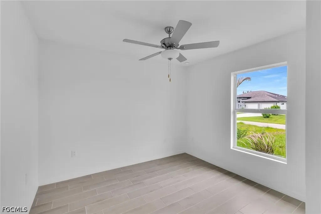 2221 NW 43rd Avenue Cape Coral FL 33993