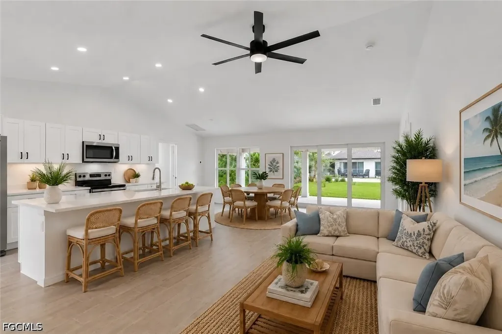 2221 NW 43rd Avenue Cape Coral FL 33993