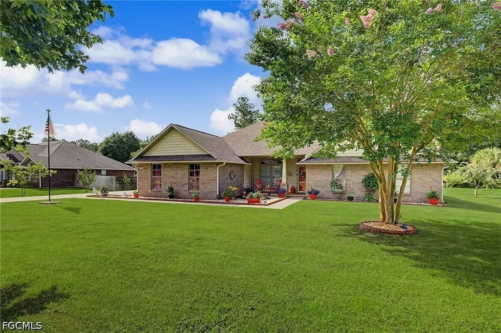 9915 Nichols Lake Road Milton FL 32583