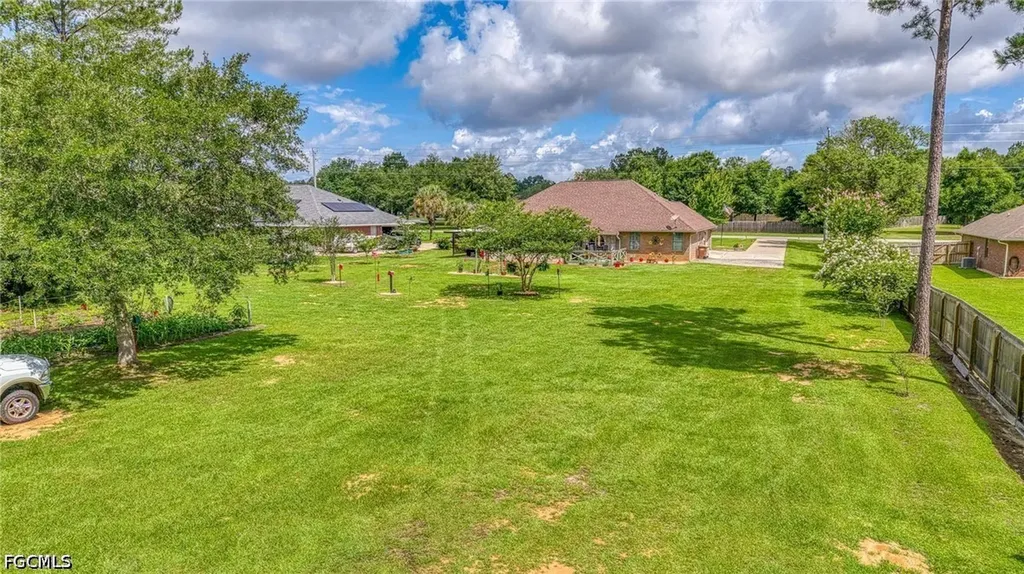 9915 Nichols Lake Road Milton FL 32583