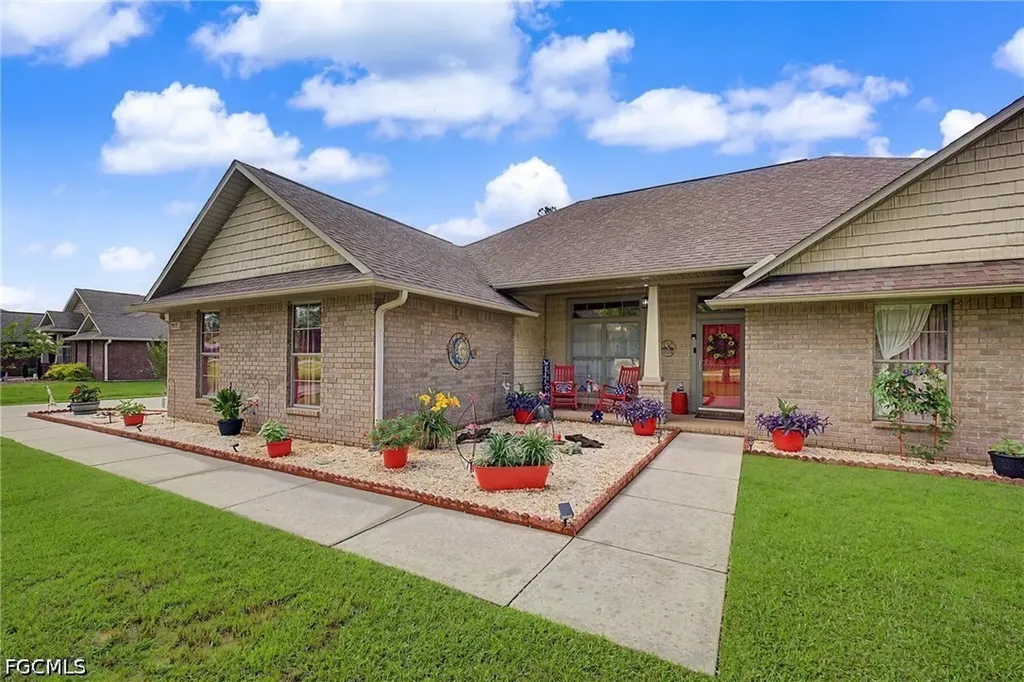 9915 Nichols Lake Road Milton FL 32583