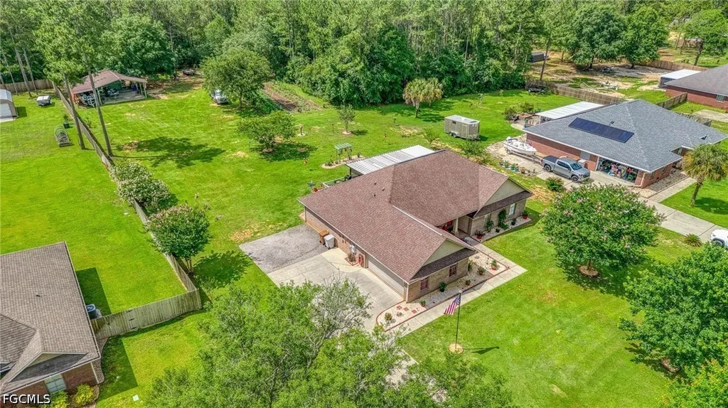 9915 Nichols Lake Road Milton FL 32583