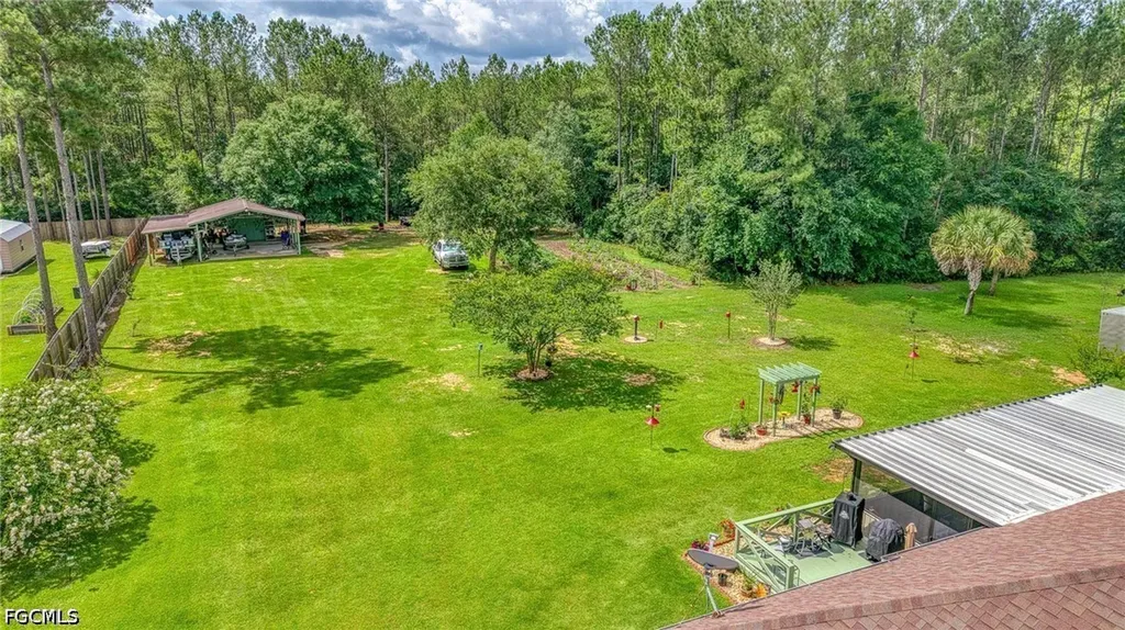 9915 Nichols Lake Road Milton FL 32583