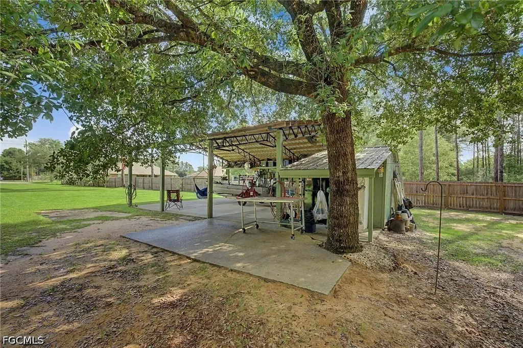 9915 Nichols Lake Road Milton FL 32583